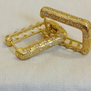 Brincos Dourado com Brilhantes